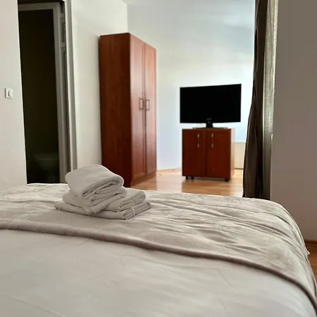 Ambra Room'S-2