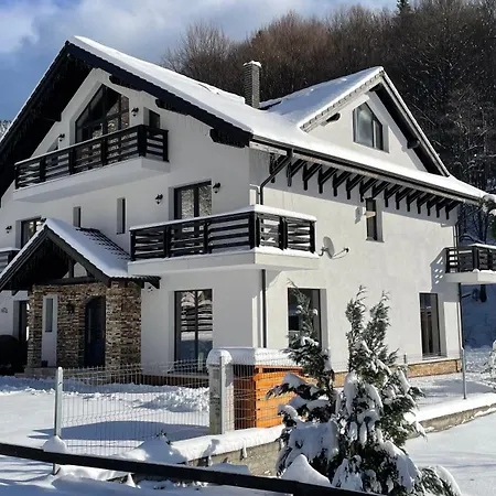 Casa Montis Rasnov-3
