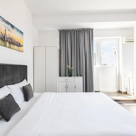 Downtown Victoria Apartments By Citybookings-2