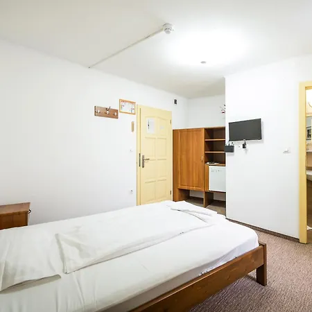 Hotel Sugas-3