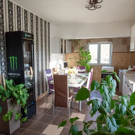 5 Bedrooms Luxury Apartment Villa-3