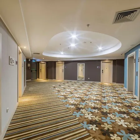 Hampton By Hilton Iasi-3