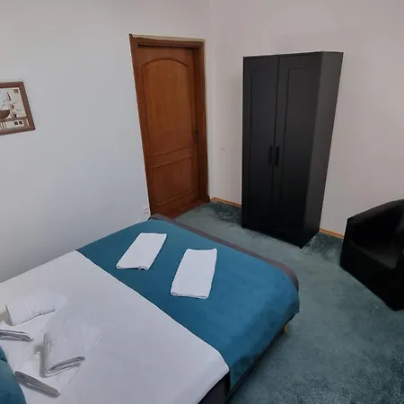 RORO Residence - 2 apartamente într-o vilă central-3