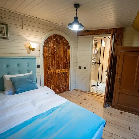 Barrique Chambers-2