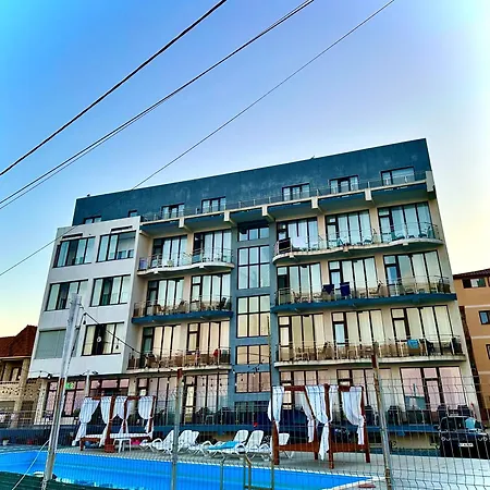 Seaside Inn & Suites-2