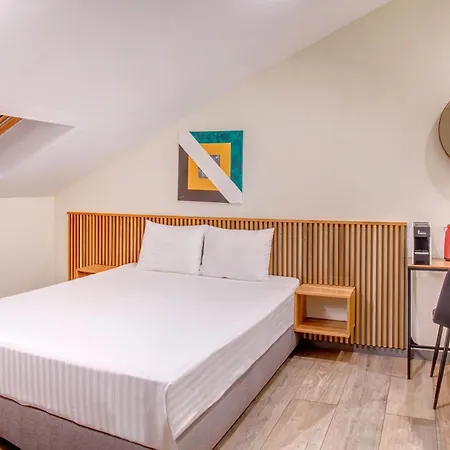 Hotel Forty One-3