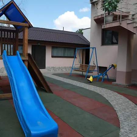Casa Robert si Razvan-2