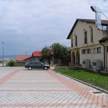 C&C Karo Resort-2