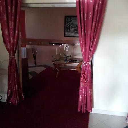 Hotel Paradis-2