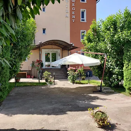 Regent Garden-3