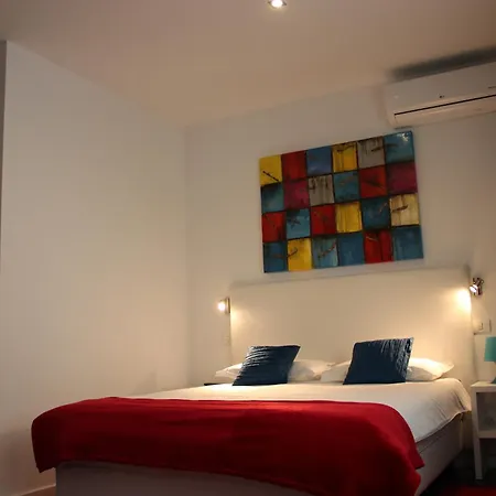 Living Aparthotel-2