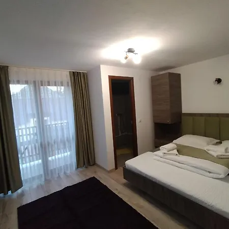 Casa Vânătorilor-2