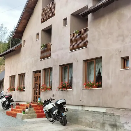 Casa Vânătorilor-3