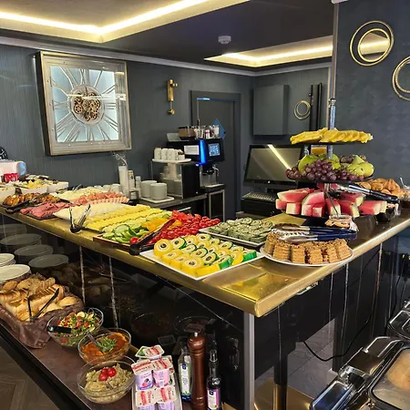 Torres Poiana Boutique-2
