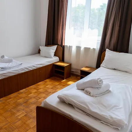 Alexandra Hotel-3