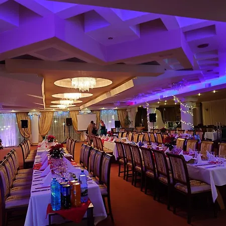 Hotel President-2