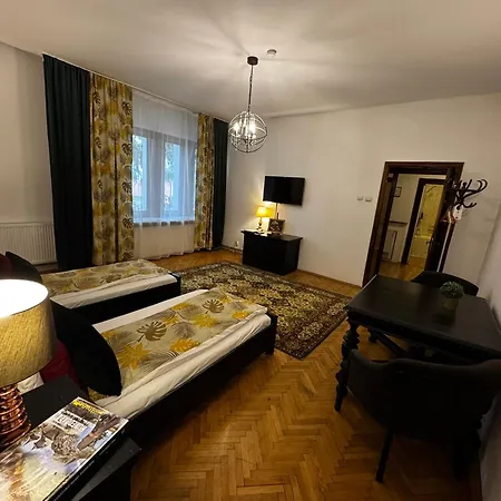 Casa Negustorului-2