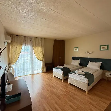 Vila Veche-3