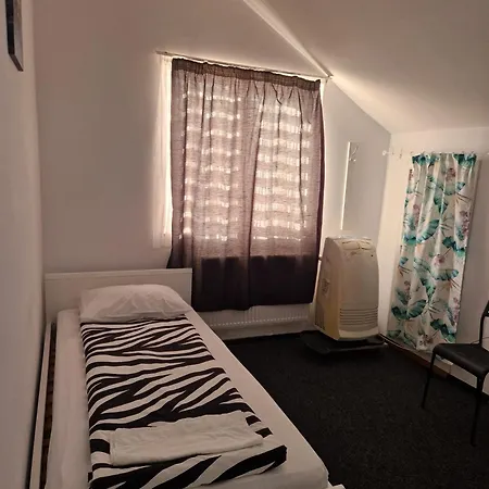 Bigcitty Rooms-2