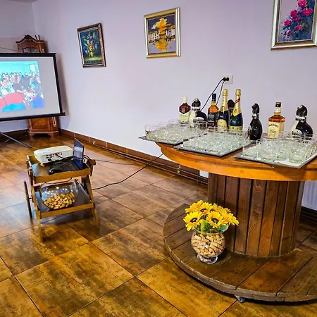 Hotel Horezu-3