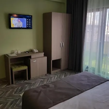Friday Hotel-3