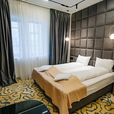 Hotel Dana 2-3