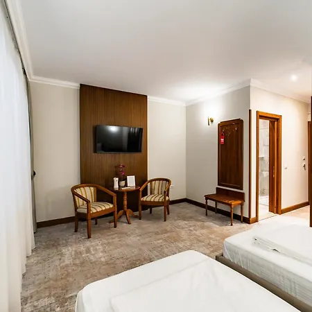 Hotel Amadeus-3