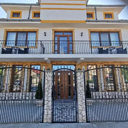 Casa Ellamy-3