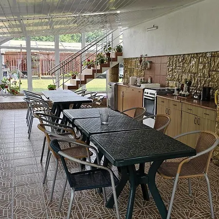 Casa Blanca din COSTINESTI-3