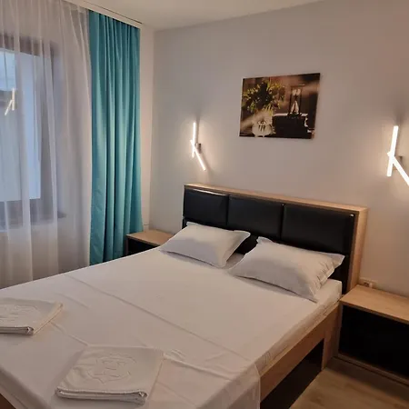 EfoRooms - Apartamente si Camere moderne aproape de plaja-2