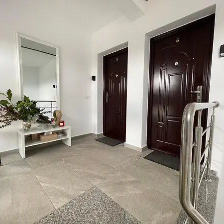 Cazare apartamente LAVI-TOUR Tg Neamț-2