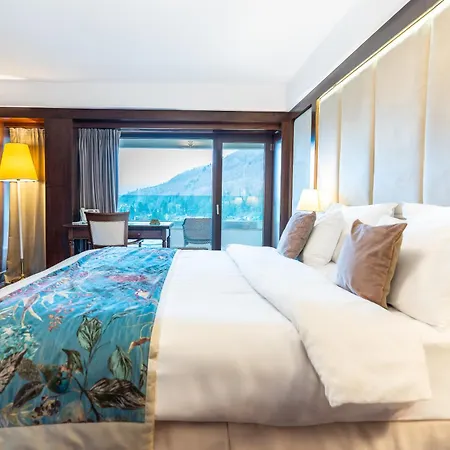 Hotel International-2