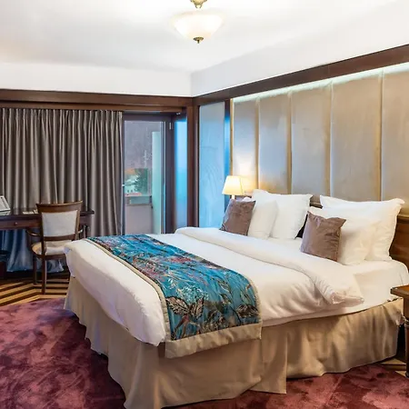 Hotel International-3