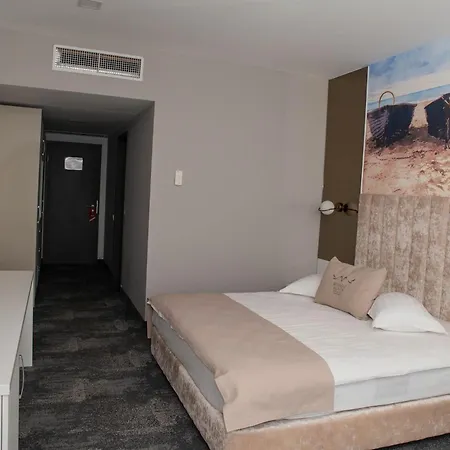 Mirage Beach Spa Hotel-3