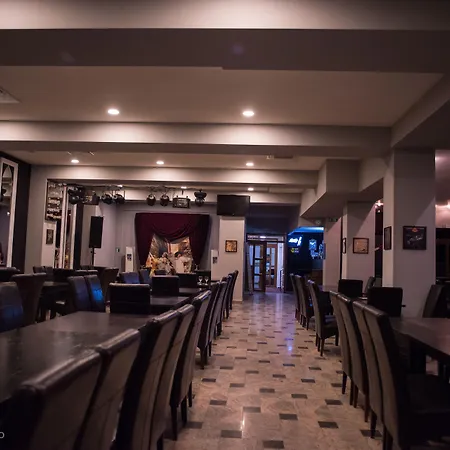Hotel Euphoria-2
