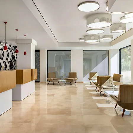 Ramada By Wyndham Slatina Parc-3