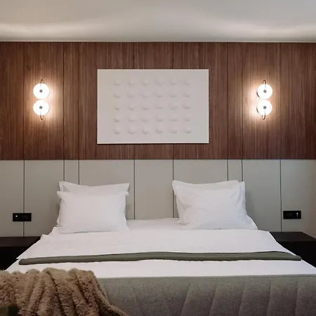 Hotel Savior-3