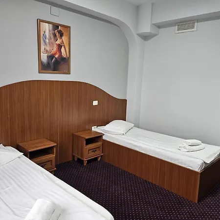 Hotel Ambasador-3