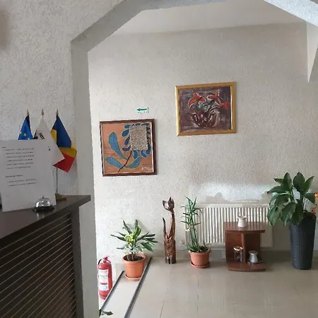 Hotel Tranzzit-3