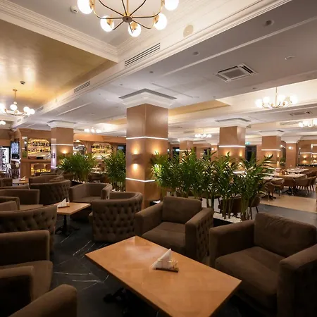 Hotel Gabriela-3
