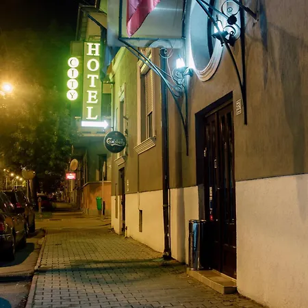 Carnival City Hotel Oradea-3