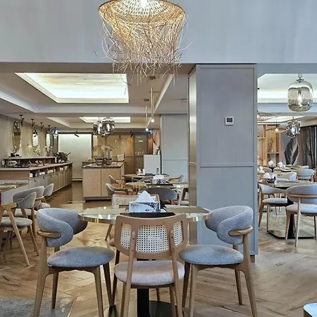 Hotel Orizont Cozia-3