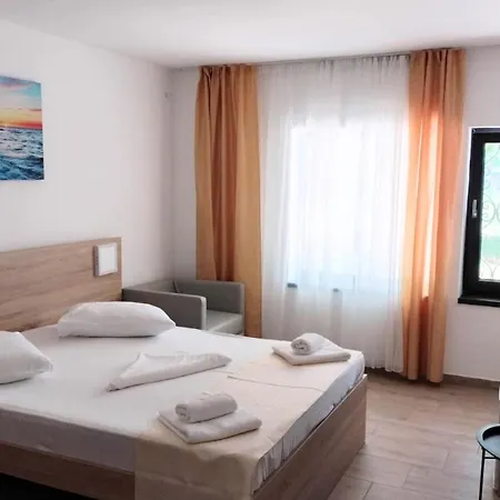 Hotel Gloria-3