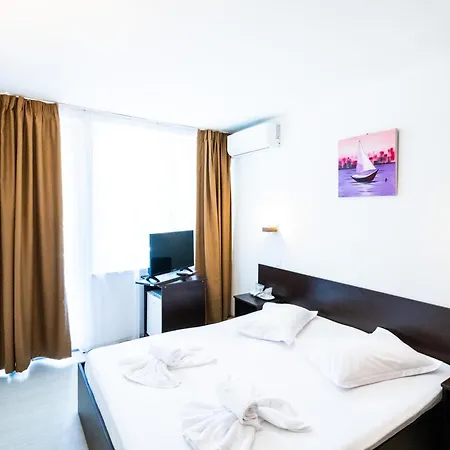 Hotel Azur-3