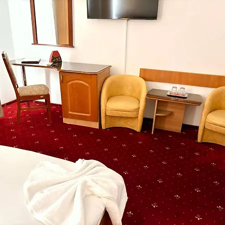 Hotel Emma Est-2