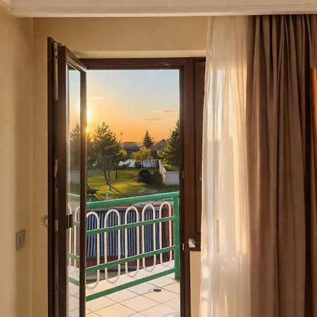 Hotel President-3