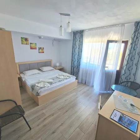 Villa Sunset Beach Mamaia Nord-2