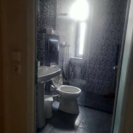 Dyhouse-2