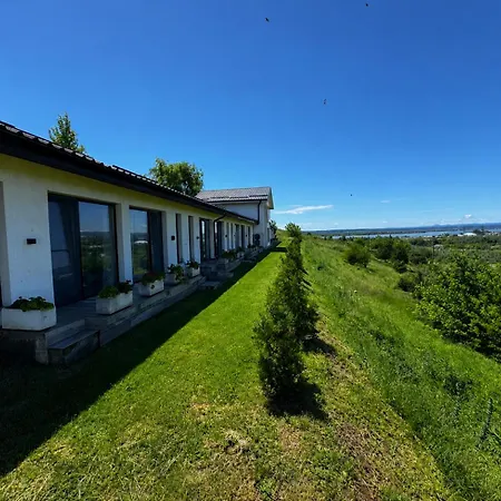 Hill House-2