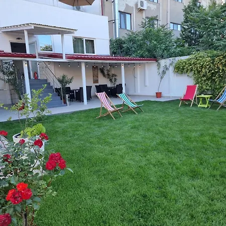 EfoRooms - Apartamente si Camere moderne aproape de plaja-3